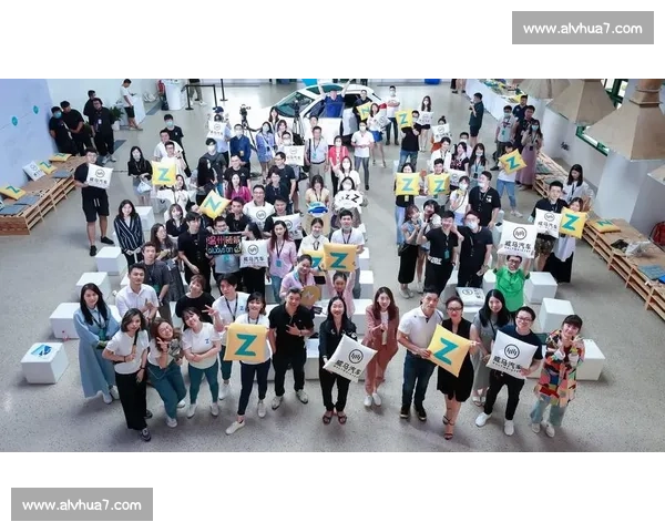 鹿晨辉在赛场上的精彩表现引发热议全新突破展现无限潜力